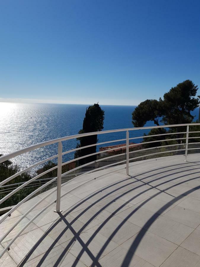 Vue mer.Tranquilité.Cap d'Ail à 10 mn de MONACO Cap-d'Ail Eksteriør bilde