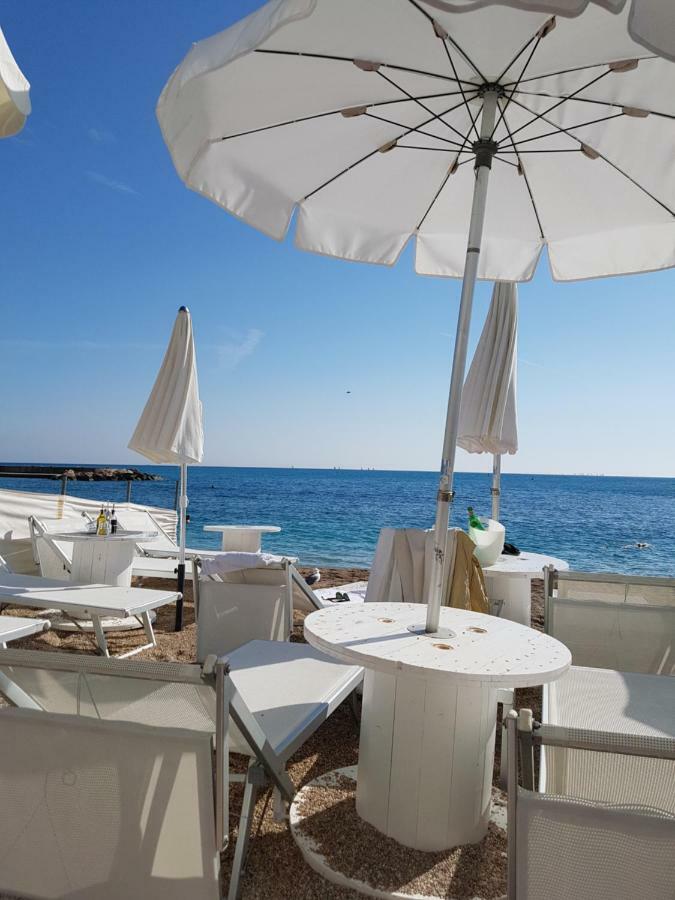 Vue mer.Tranquilité.Cap d'Ail à 10 mn de MONACO Cap-d'Ail Eksteriør bilde